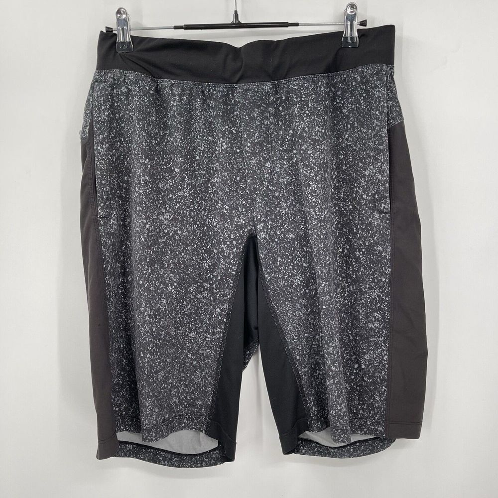Lululemon Size M Training Shorts Mens Black Grey Speckled Athletic Activewear